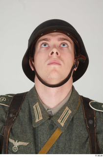 Photos Manfred Wehrmacht WWII head helmet 0009.jpg